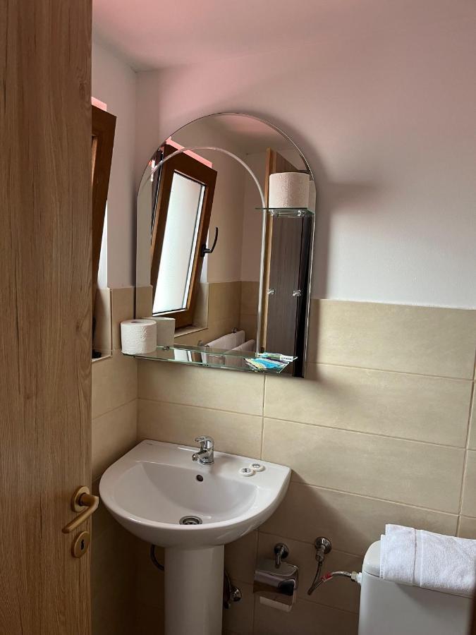 Casa Someseana Guest House Gilgau Bagian luar foto